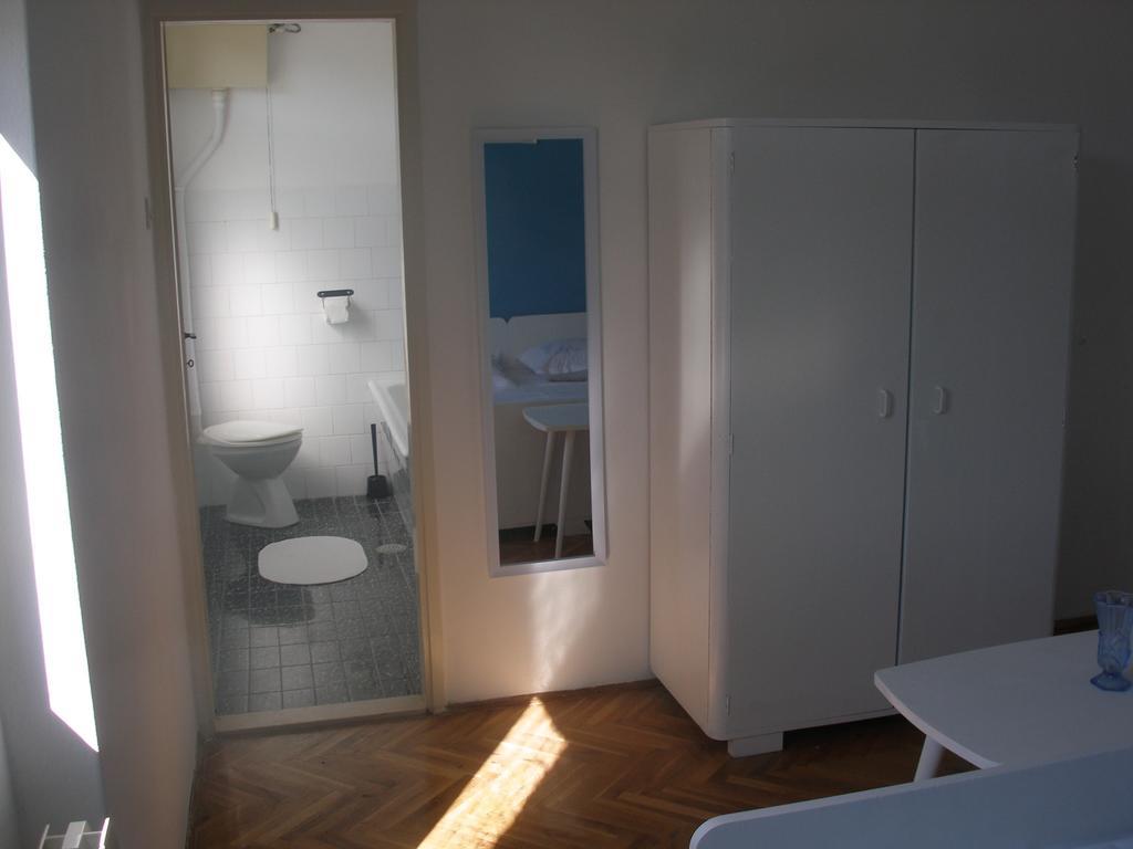 Guesthouse Franko Vela Luka Habitación foto